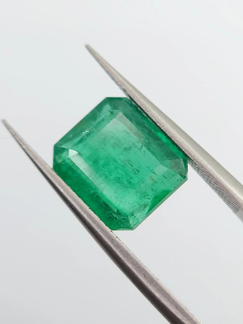 4.29ct Natural Saturated Panjshir Emerald from Afghanistan — view 3